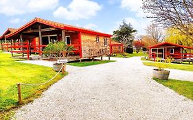 Les Chalets De Sancerre